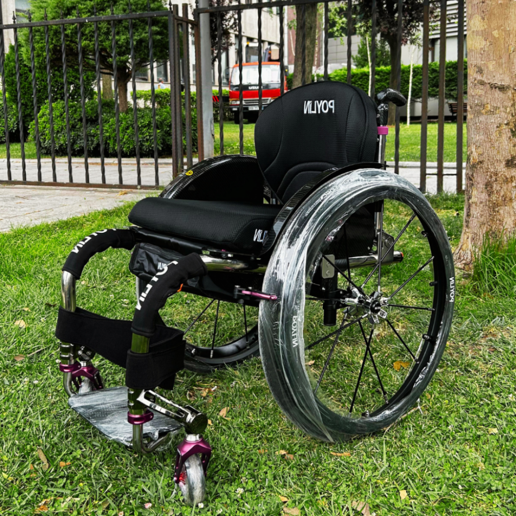 Poylin P153 Aktif Tekerlekli Sandalye (Titanyum)
