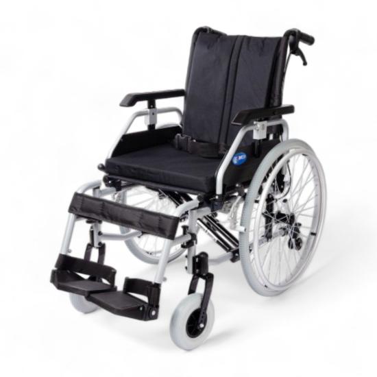 Comfort Plus DM-Strong Hafif Tekerlekli Sandalye
